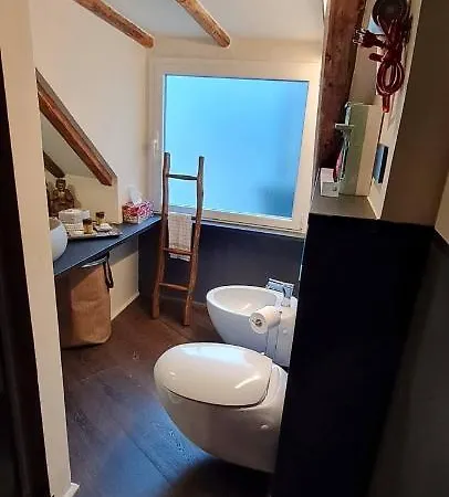 La Mansarda Delle Vigne : Suite Loft Porto Antico * Genoa